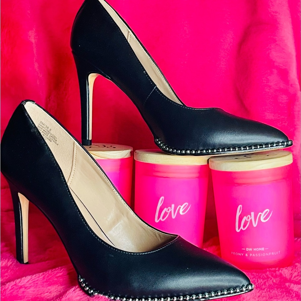Sexy and comfy perfect for that girl who likes to stand out but show off